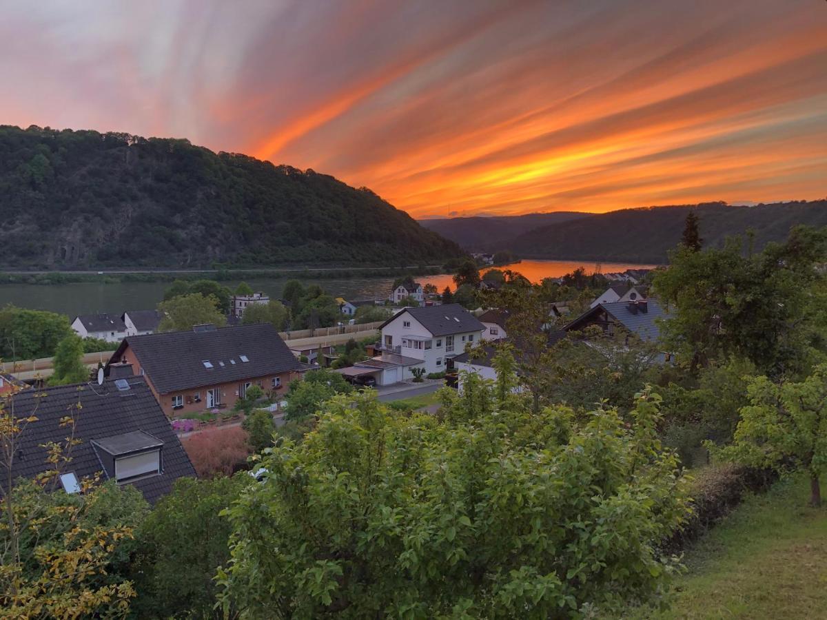 Traumhaftes Blockhaus Am Rhein Vila Kamp-Bornhofen Exterior foto